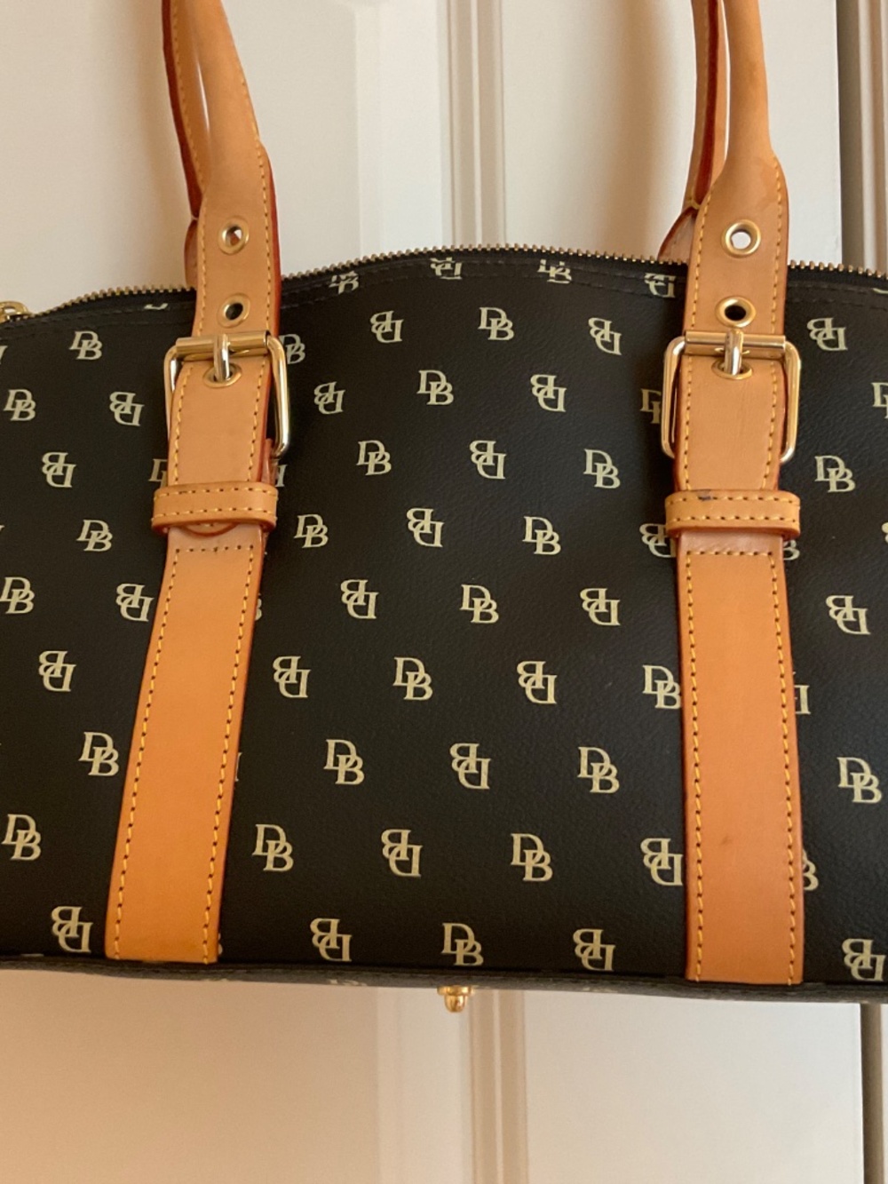 NWOT Dooney&Bourke Signature Satchel Four piece set - Picture 10 of 13